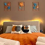 Pura Vida 4*
